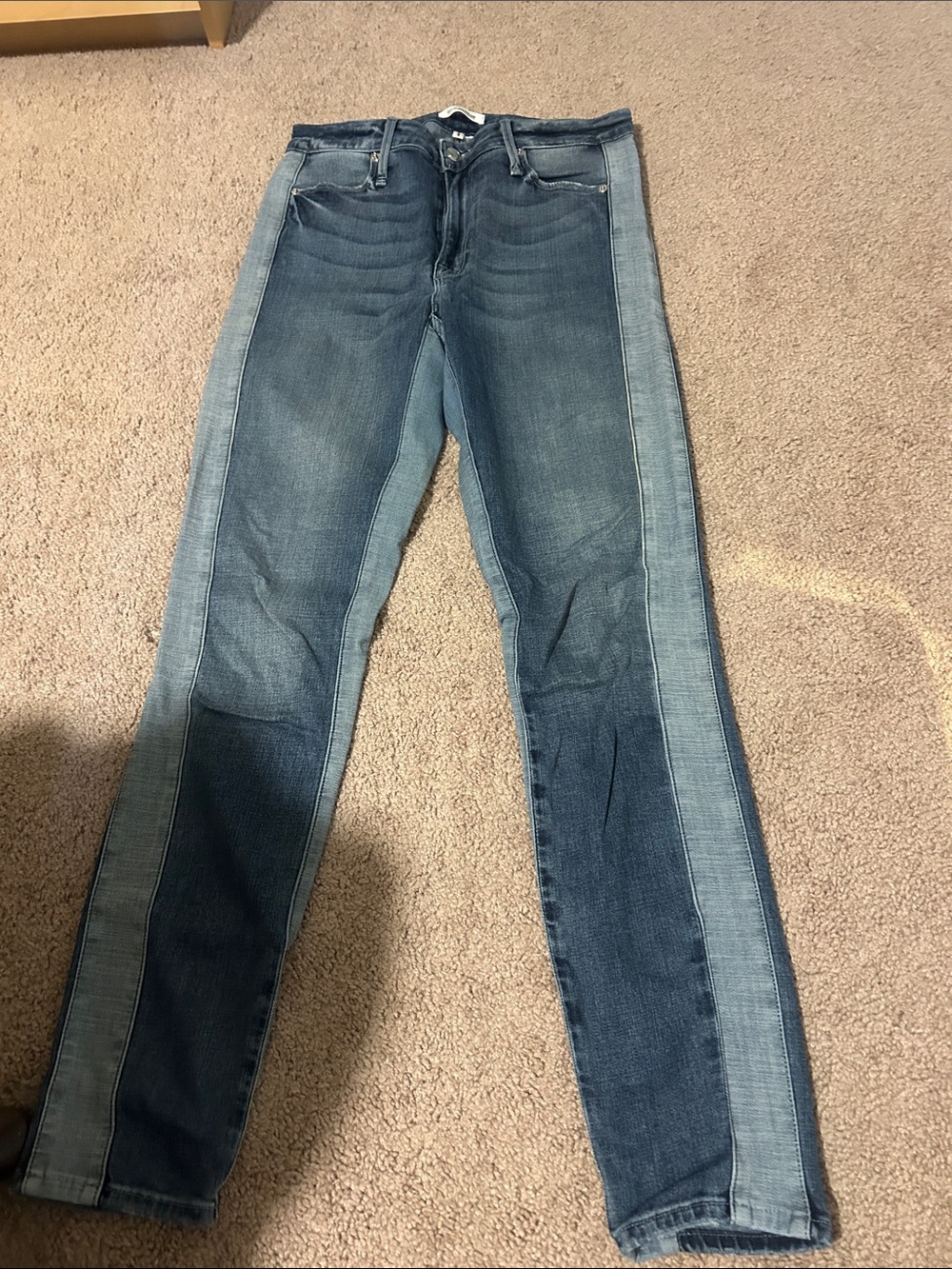Good American- Good waist Two-Tone Blue Denim Jeans